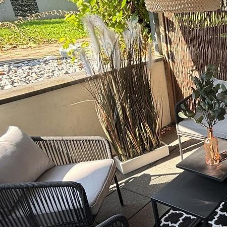 Blossom Apartment Garden View - Klimatisiert FDH Eksteriør billede